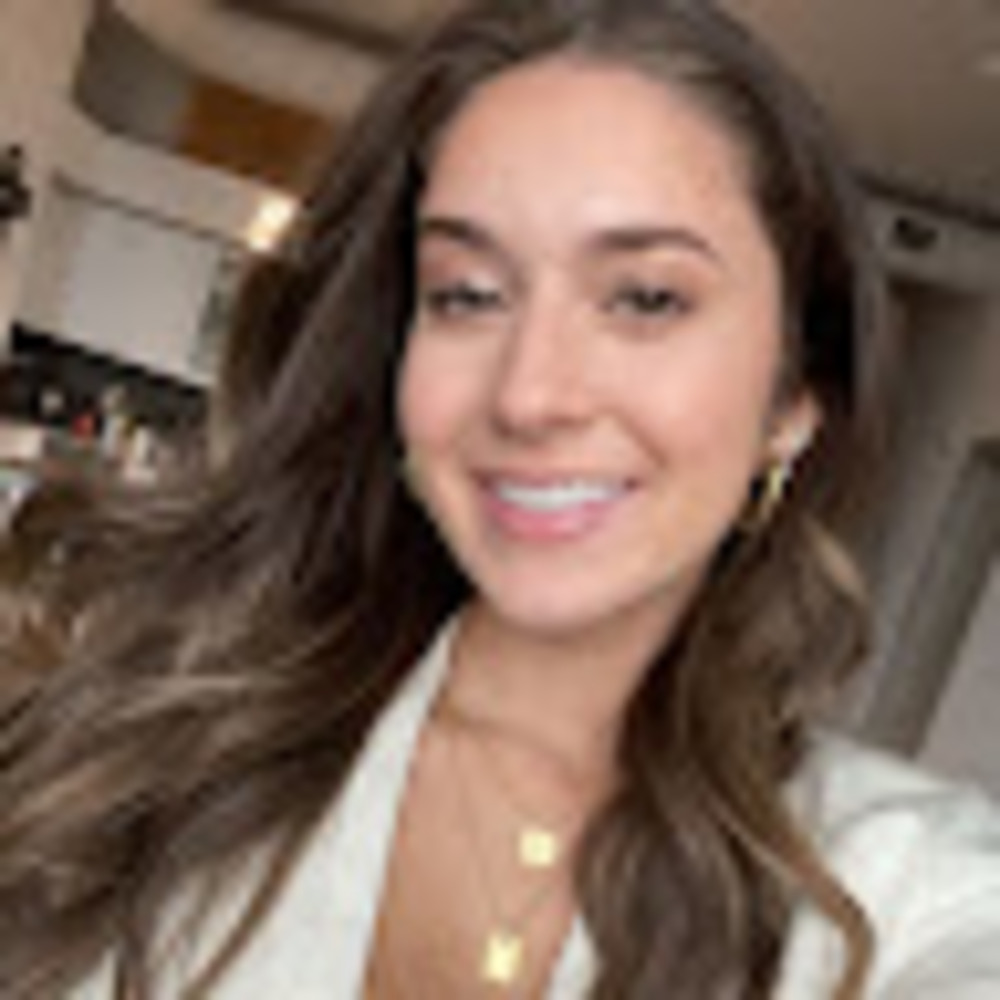 Meet your Posher, Alyssa